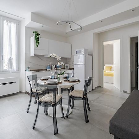 Via Ponte Alle Mosse, 19 - Florence Charming Apartments - A Chic, Newly Renovated Apartment Near Tram Leopolda, A Few Min From Downtown Ngoại thất bức ảnh