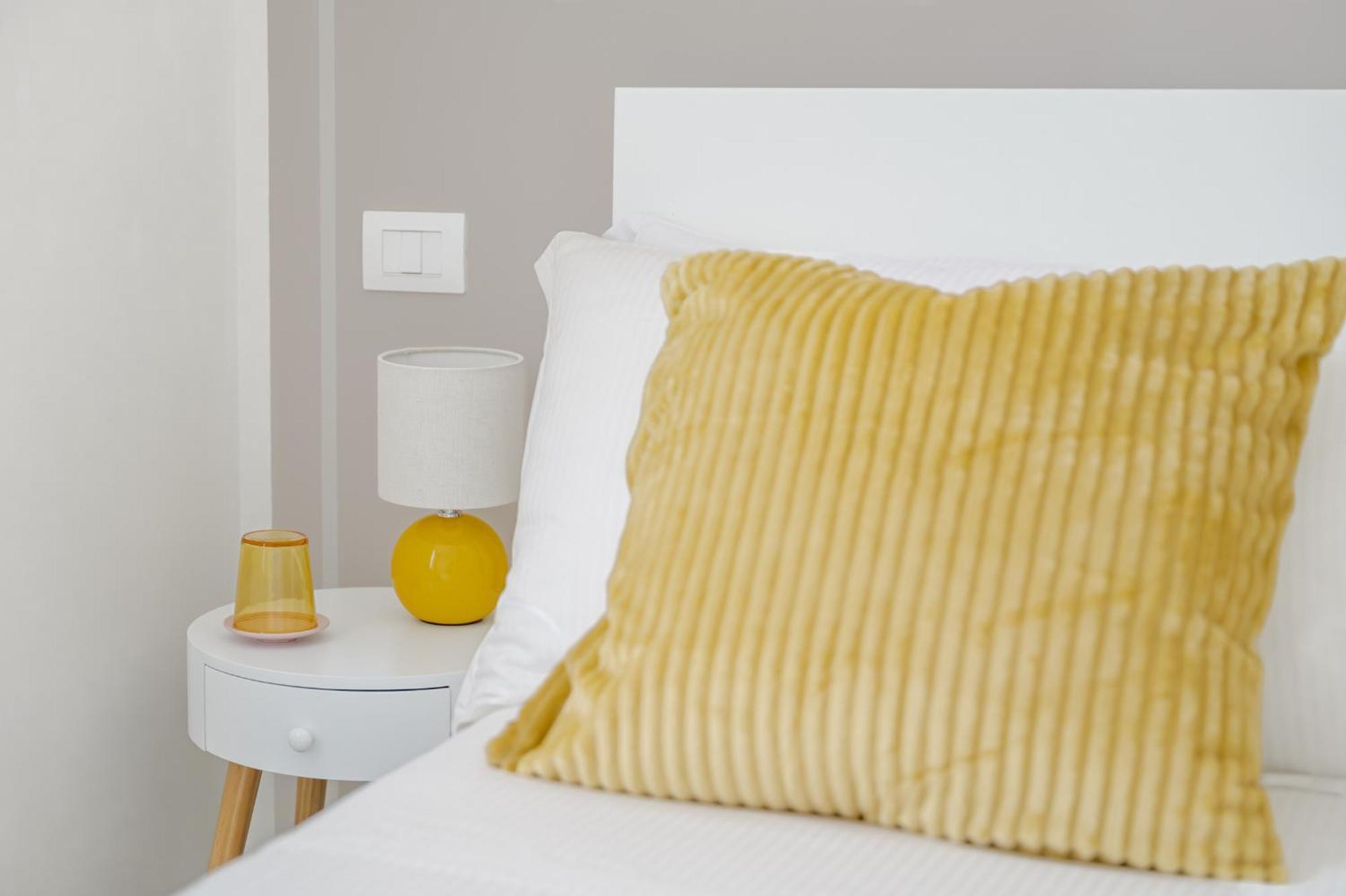 Via Ponte Alle Mosse, 19 - Florence Charming Apartments - A Chic, Newly Renovated Apartment Near Tram Leopolda, A Few Min From Downtown Ngoại thất bức ảnh