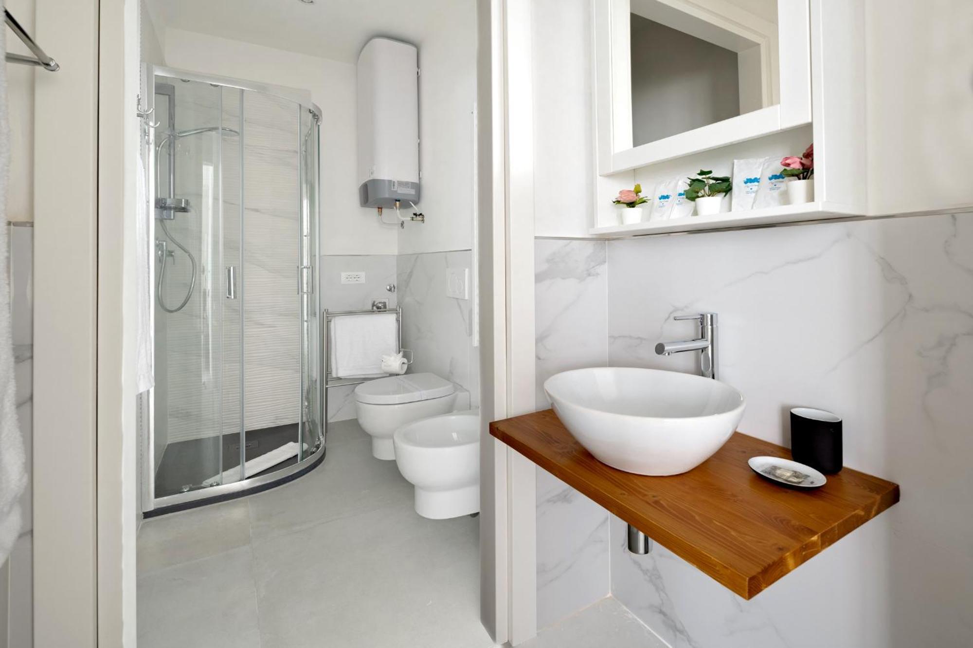 Via Ponte Alle Mosse, 19 - Florence Charming Apartments - A Chic, Newly Renovated Apartment Near Tram Leopolda, A Few Min From Downtown Ngoại thất bức ảnh