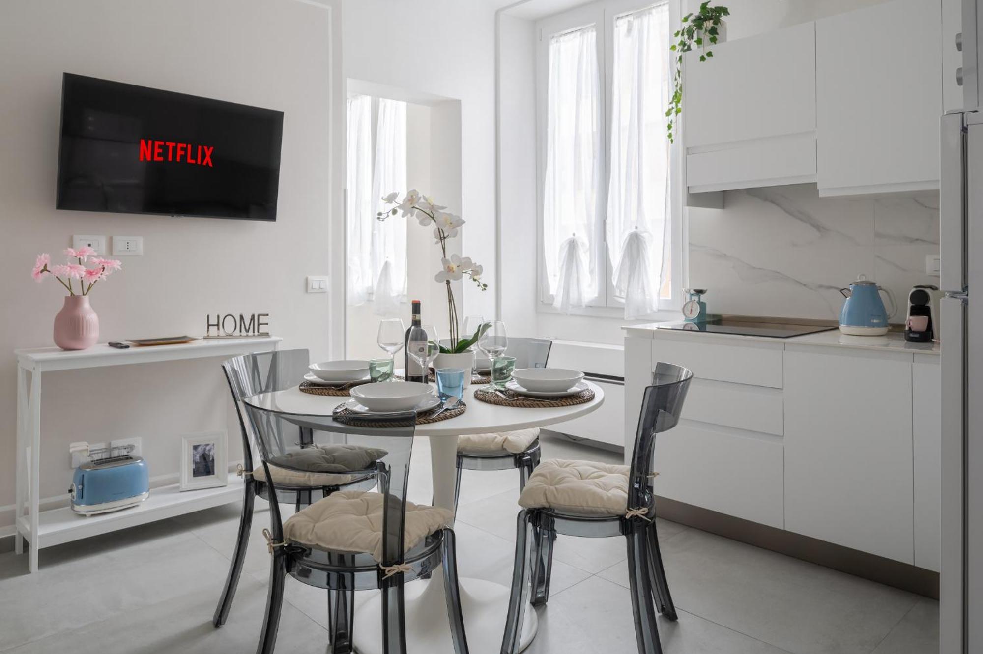 Via Ponte Alle Mosse, 19 - Florence Charming Apartments - A Chic, Newly Renovated Apartment Near Tram Leopolda, A Few Min From Downtown Ngoại thất bức ảnh